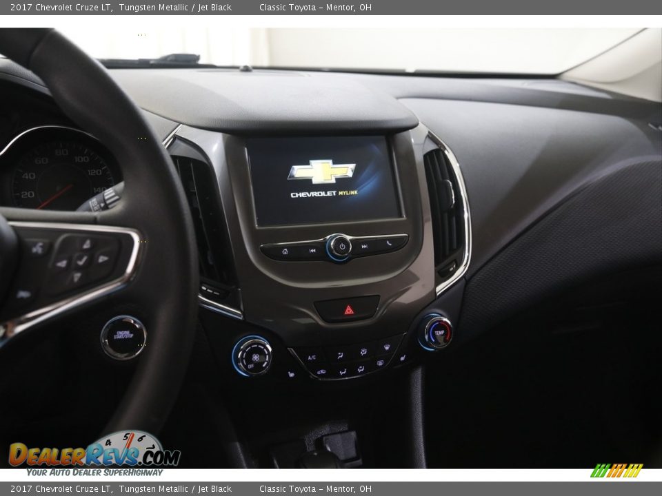2017 Chevrolet Cruze LT Tungsten Metallic / Jet Black Photo #9