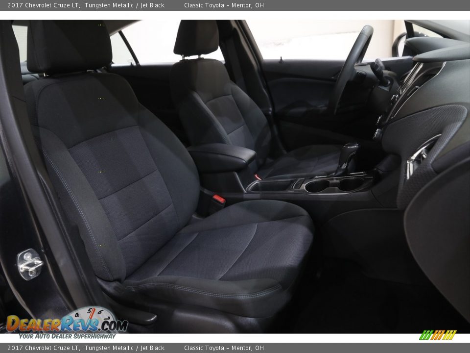 2017 Chevrolet Cruze LT Tungsten Metallic / Jet Black Photo #15