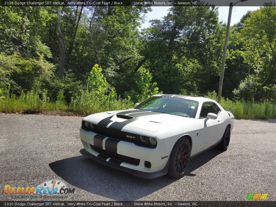 2016 Dodge Challenger SRT Hellcat Ivory White Tri-Coat Pearl / Black Photo #2