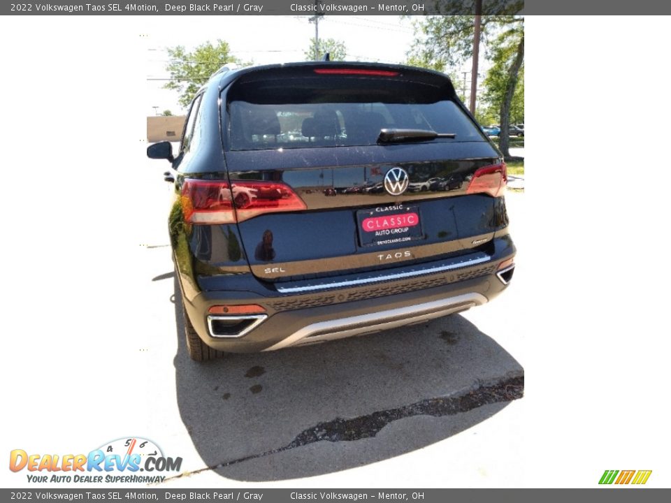 2022 Volkswagen Taos SEL 4Motion Deep Black Pearl / Gray Photo #4