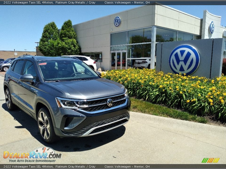2022 Volkswagen Taos SEL 4Motion Platinum Gray Metallic / Gray Photo #1
