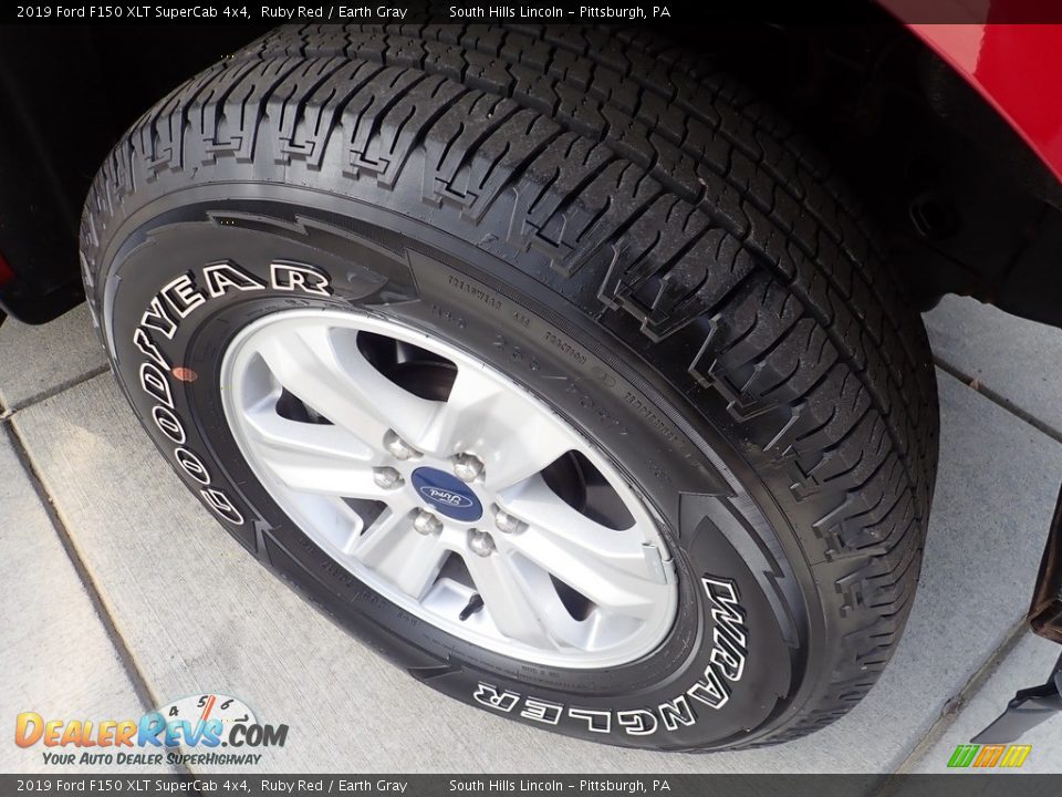 2019 Ford F150 XLT SuperCab 4x4 Ruby Red / Earth Gray Photo #9