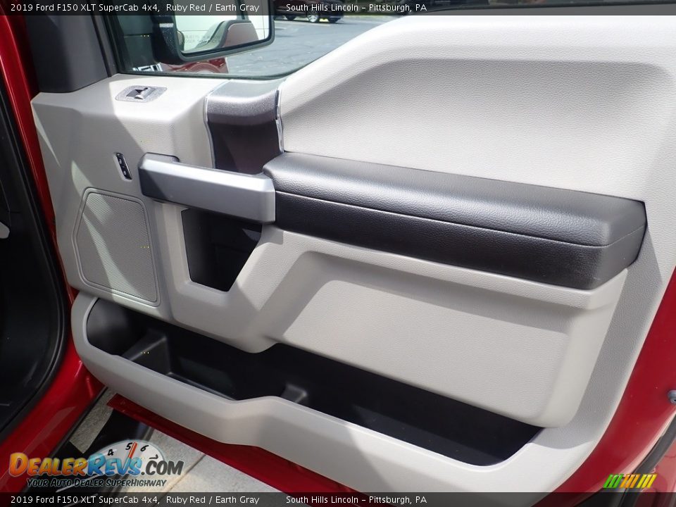 2019 Ford F150 XLT SuperCab 4x4 Ruby Red / Earth Gray Photo #12