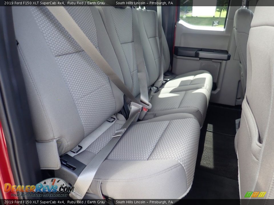 2019 Ford F150 XLT SuperCab 4x4 Ruby Red / Earth Gray Photo #13