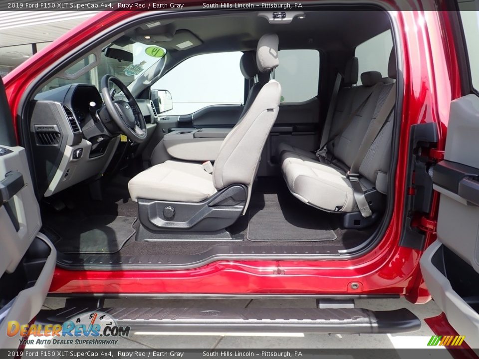 2019 Ford F150 XLT SuperCab 4x4 Ruby Red / Earth Gray Photo #19