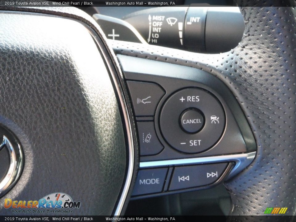 2019 Toyota Avalon XSE Wind Chill Pearl / Black Photo #9