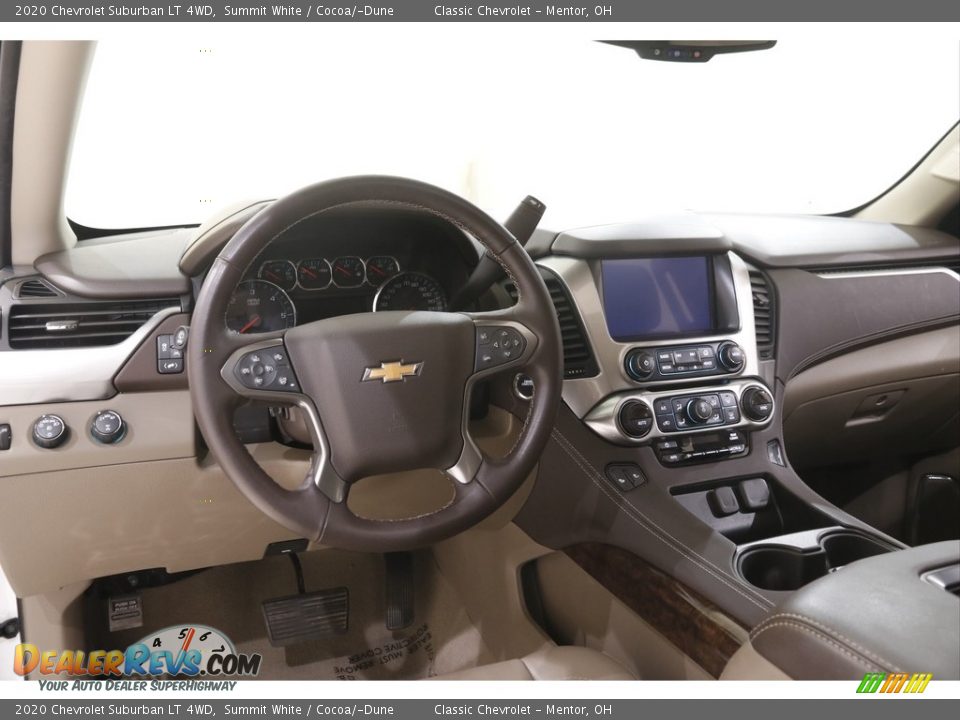 Dashboard of 2020 Chevrolet Suburban LT 4WD Photo #7