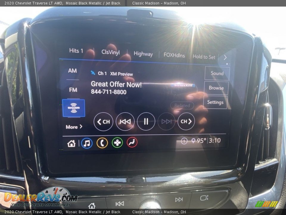 2020 Chevrolet Traverse LT AWD Mosaic Black Metallic / Jet Black Photo #11