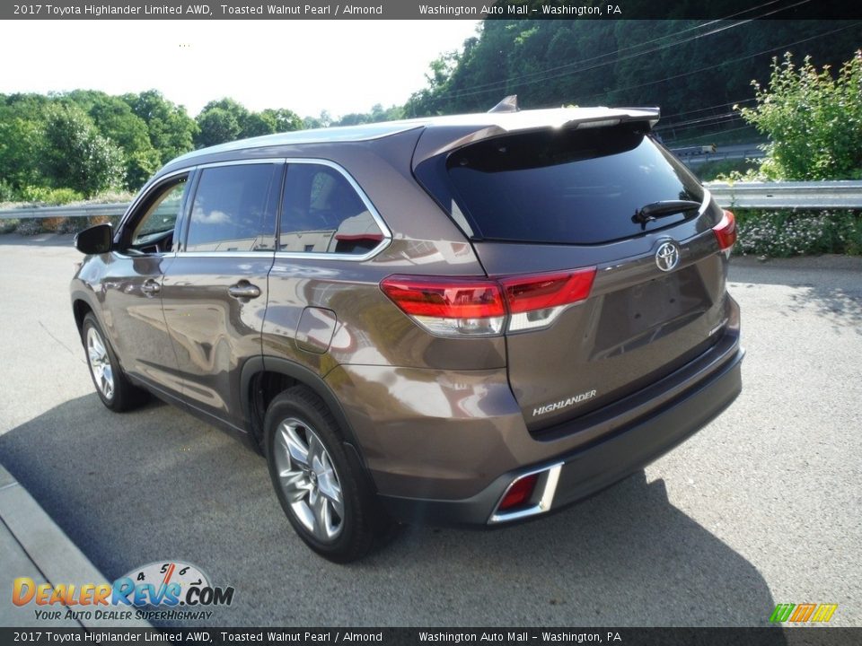 2017 Toyota Highlander Limited AWD Toasted Walnut Pearl / Almond Photo #15