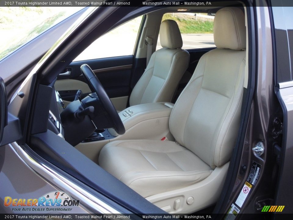 2017 Toyota Highlander Limited AWD Toasted Walnut Pearl / Almond Photo #23