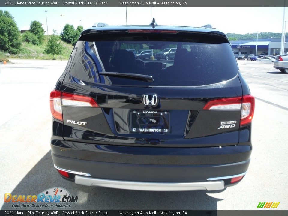 2021 Honda Pilot Touring AWD Crystal Black Pearl / Black Photo #10