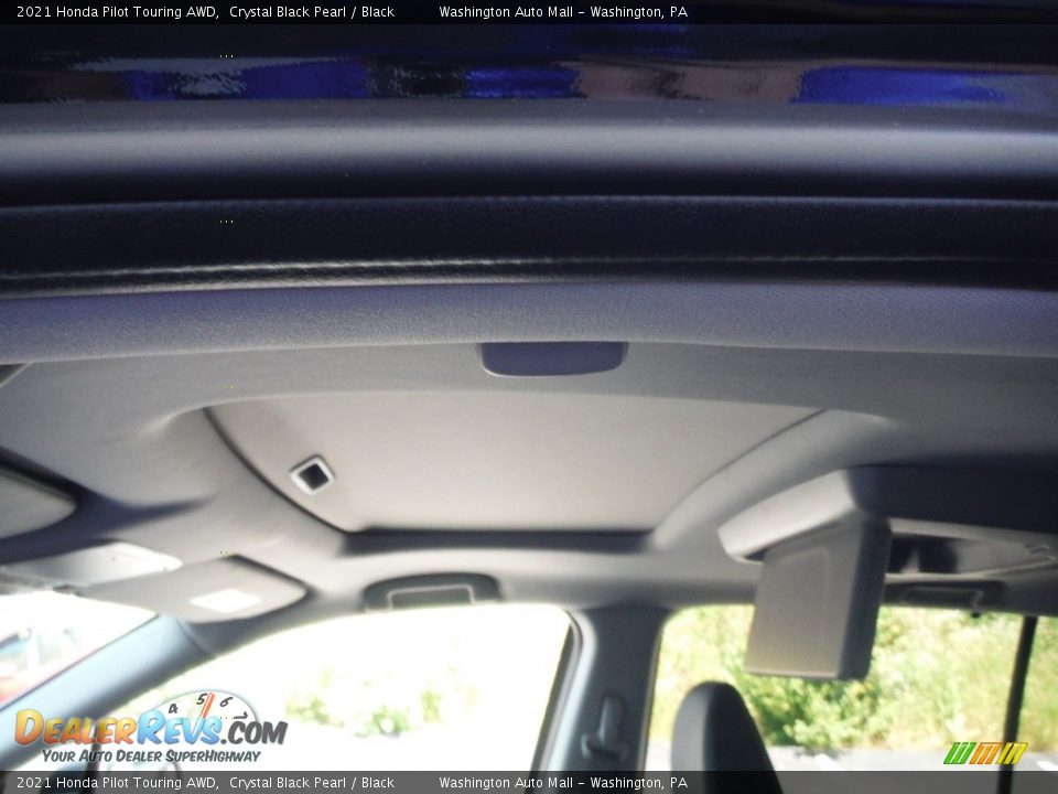 2021 Honda Pilot Touring AWD Crystal Black Pearl / Black Photo #14