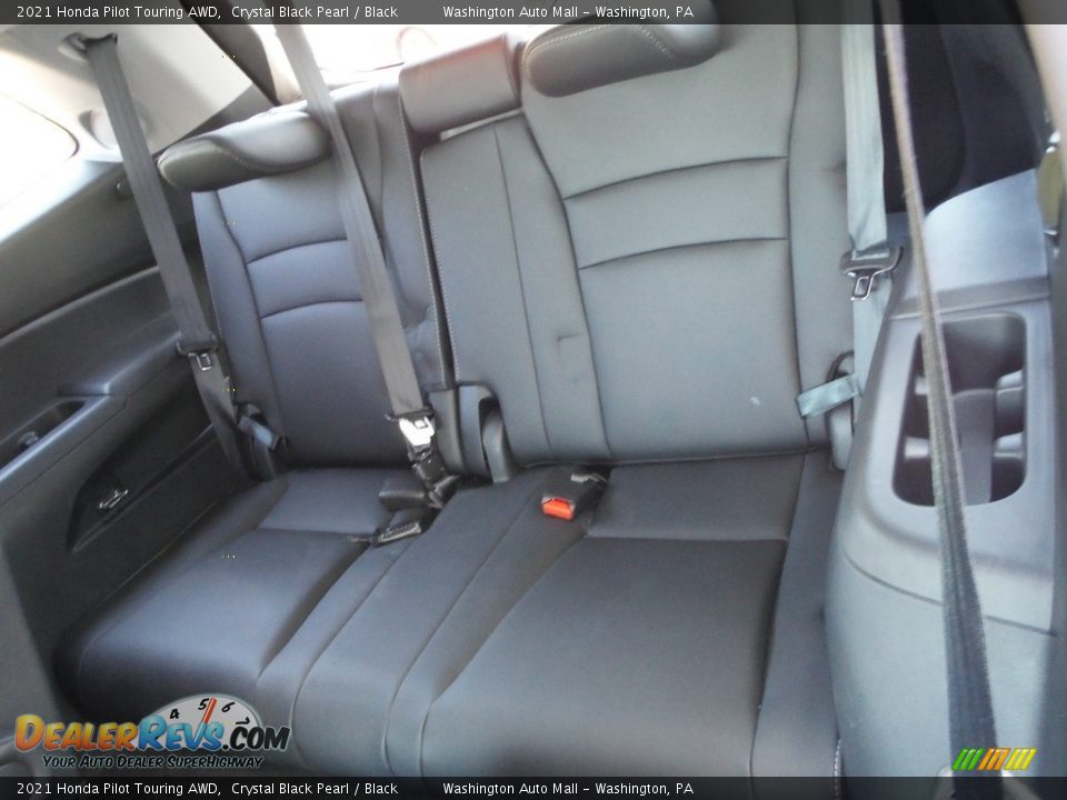 2021 Honda Pilot Touring AWD Crystal Black Pearl / Black Photo #35