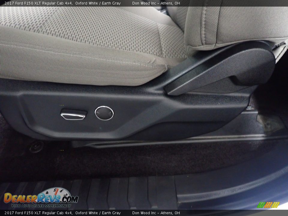 Front Seat of 2017 Ford F150 XLT Regular Cab 4x4 Photo #24