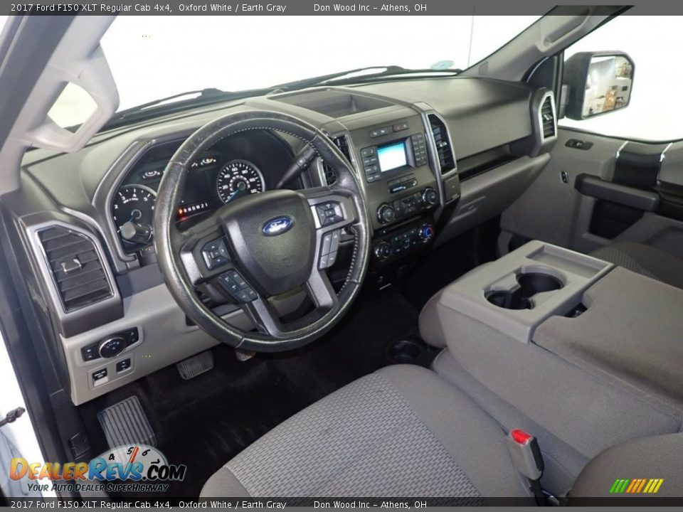 Earth Gray Interior - 2017 Ford F150 XLT Regular Cab 4x4 Photo #25