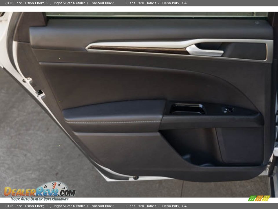 Door Panel of 2016 Ford Fusion Energi SE Photo #27