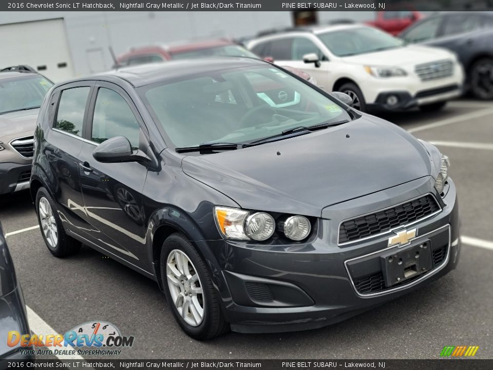 Front 3/4 View of 2016 Chevrolet Sonic LT Hatchback Photo #3