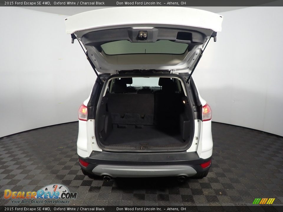 2015 Ford Escape SE 4WD Oxford White / Charcoal Black Photo #14