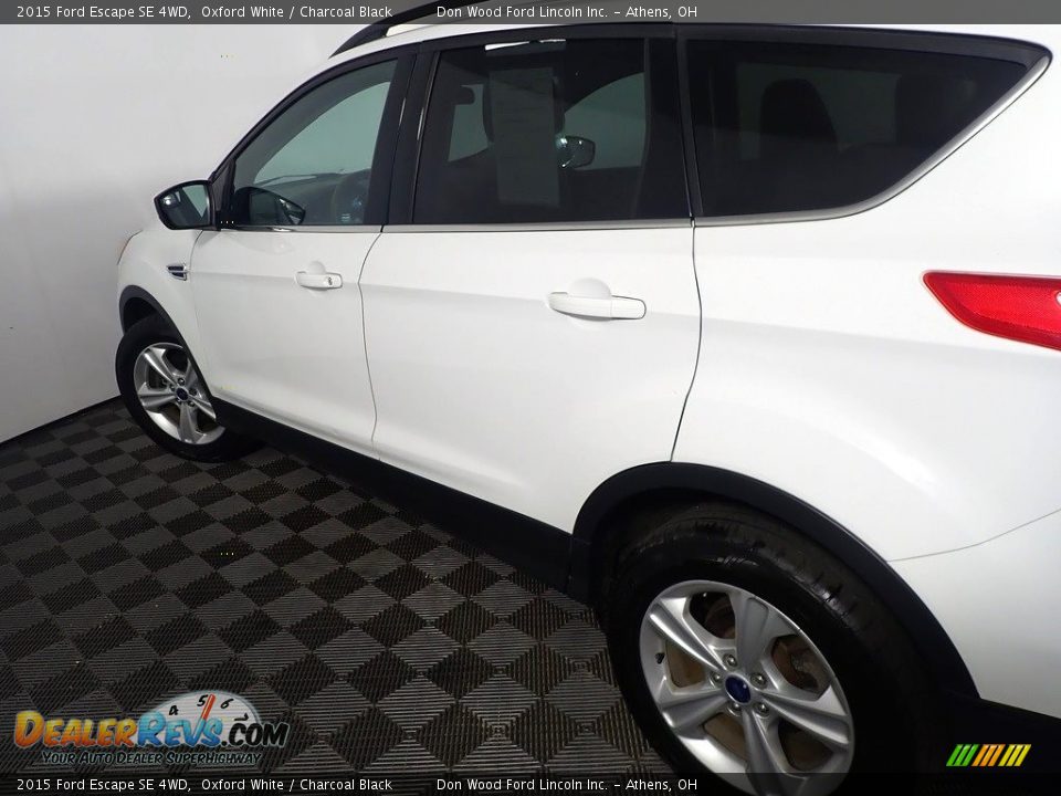 2015 Ford Escape SE 4WD Oxford White / Charcoal Black Photo #18