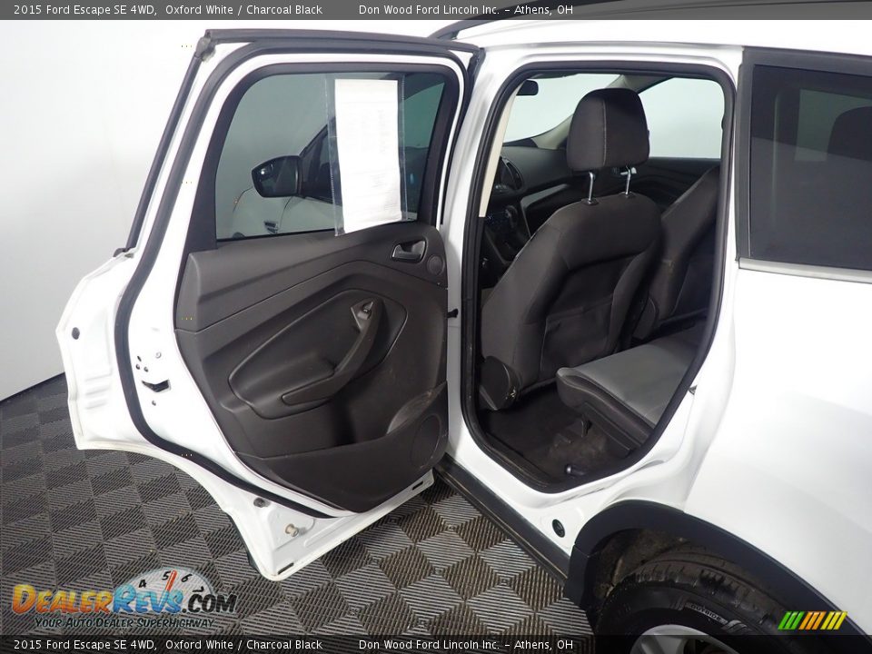 2015 Ford Escape SE 4WD Oxford White / Charcoal Black Photo #35