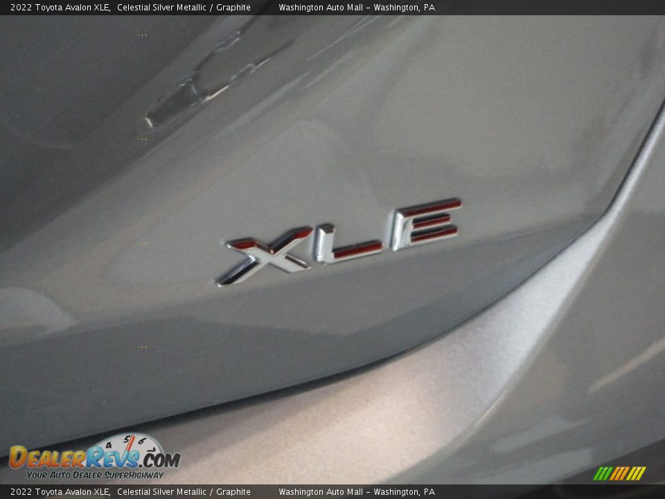 2022 Toyota Avalon XLE Celestial Silver Metallic / Graphite Photo #8