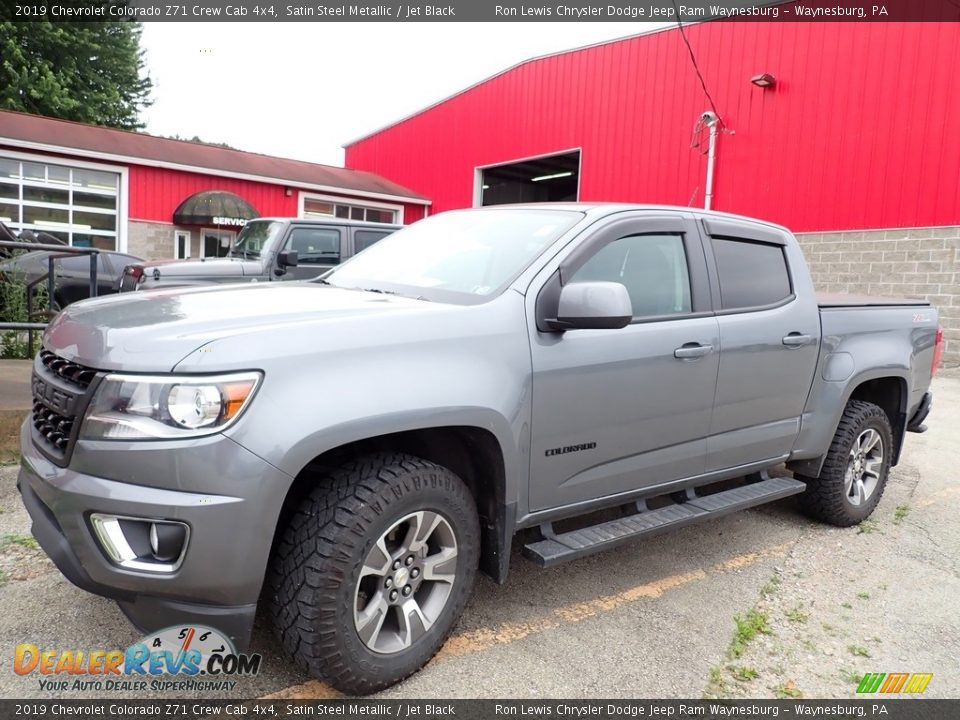 Front 3/4 View of 2019 Chevrolet Colorado Z71 Crew Cab 4x4 Photo #1