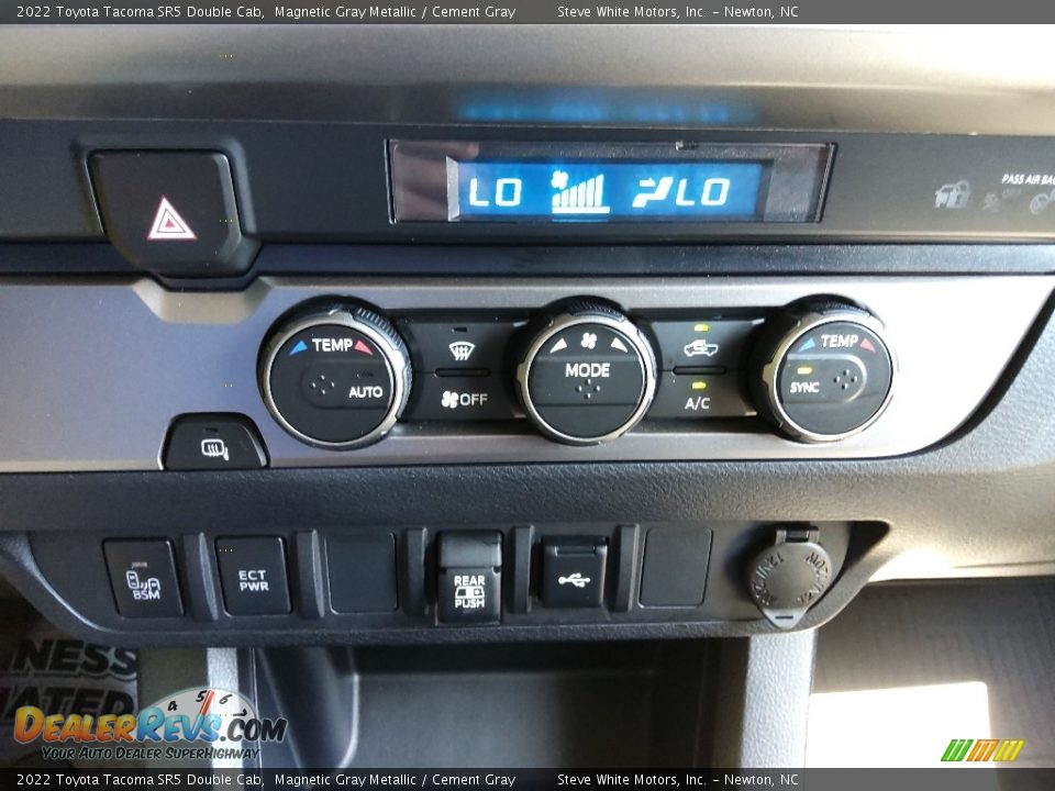 Controls of 2022 Toyota Tacoma SR5 Double Cab Photo #22