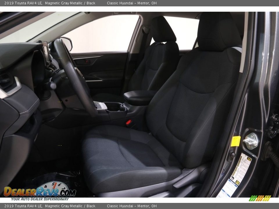 2019 Toyota RAV4 LE Magnetic Gray Metallic / Black Photo #5