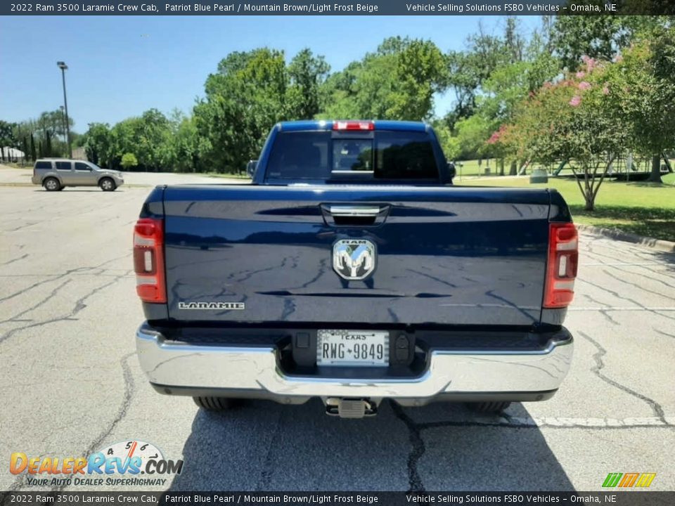 2022 Ram 3500 Laramie Crew Cab Patriot Blue Pearl / Mountain Brown/Light Frost Beige Photo #10