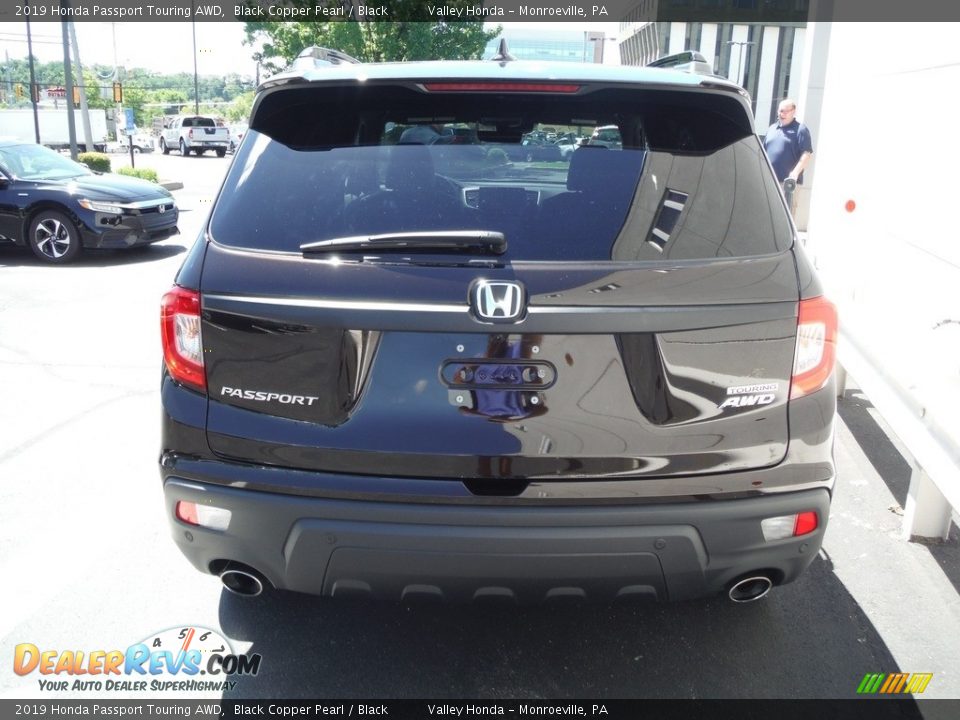 2019 Honda Passport Touring AWD Black Copper Pearl / Black Photo #10