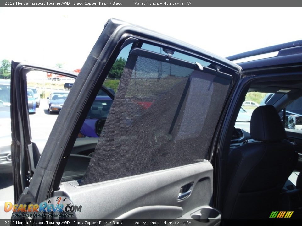 2019 Honda Passport Touring AWD Black Copper Pearl / Black Photo #32
