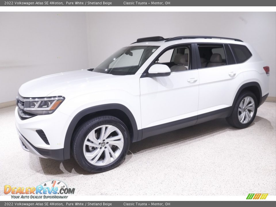 2022 Volkswagen Atlas SE 4Motion Pure White / Shetland Beige Photo #3