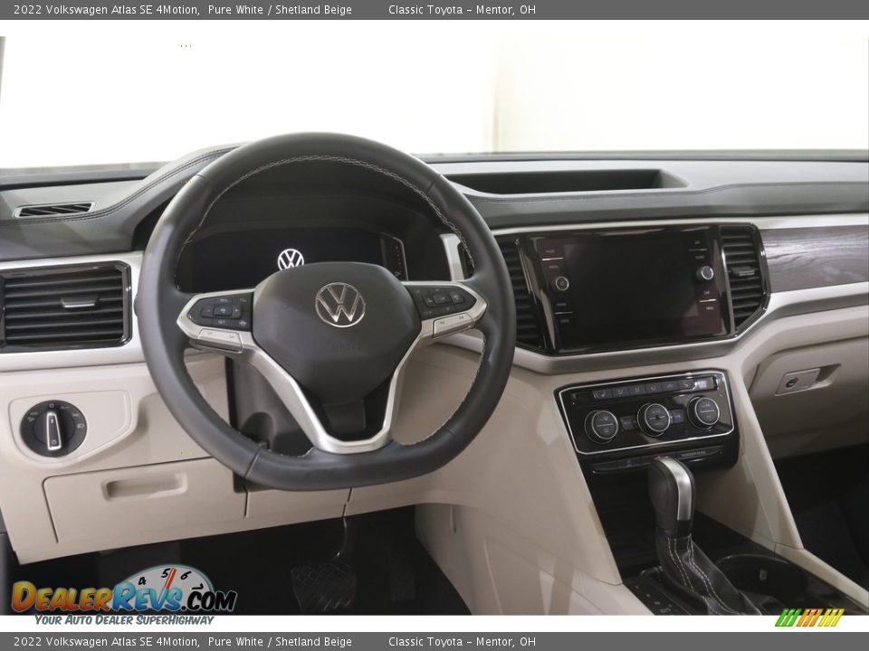 2022 Volkswagen Atlas SE 4Motion Pure White / Shetland Beige Photo #6