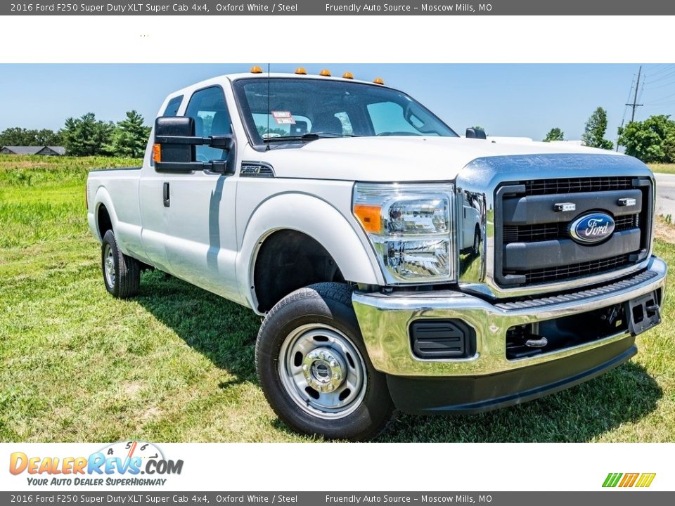 2016 Ford F250 Super Duty XLT Super Cab 4x4 Oxford White / Steel Photo #1