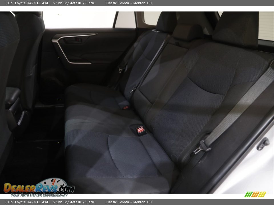 2019 Toyota RAV4 LE AWD Silver Sky Metallic / Black Photo #16