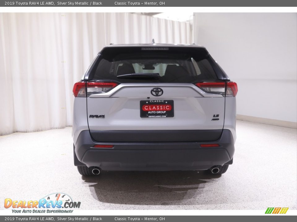 2019 Toyota RAV4 LE AWD Silver Sky Metallic / Black Photo #17