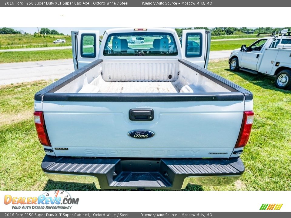 2016 Ford F250 Super Duty XLT Super Cab 4x4 Oxford White / Steel Photo #20