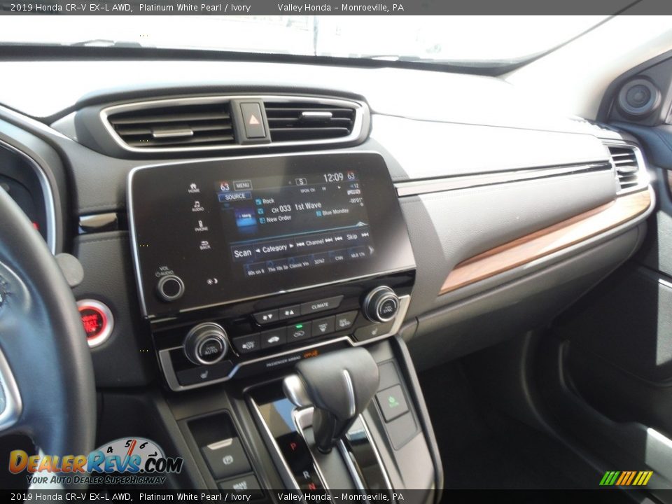 2019 Honda CR-V EX-L AWD Platinum White Pearl / Ivory Photo #18