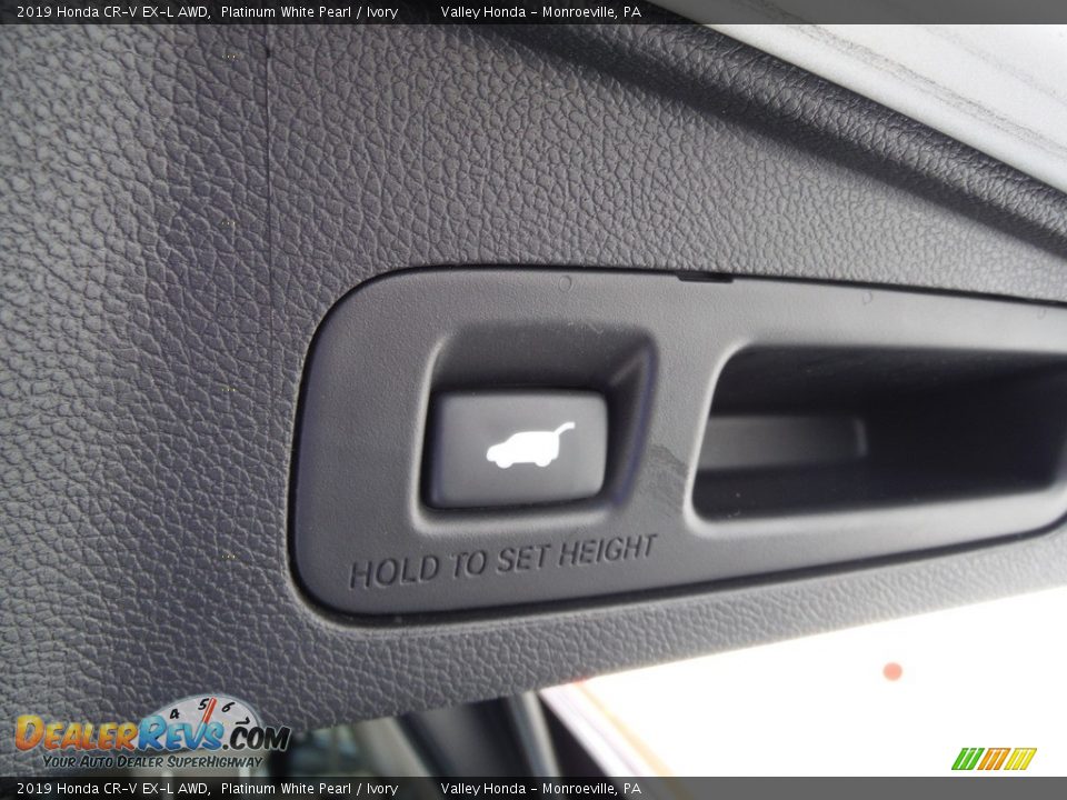 2019 Honda CR-V EX-L AWD Platinum White Pearl / Ivory Photo #31
