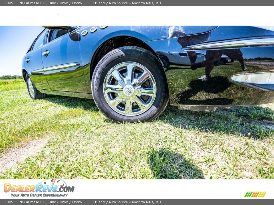 2005 Buick LaCrosse CXL Black Onyx / Ebony Photo #2