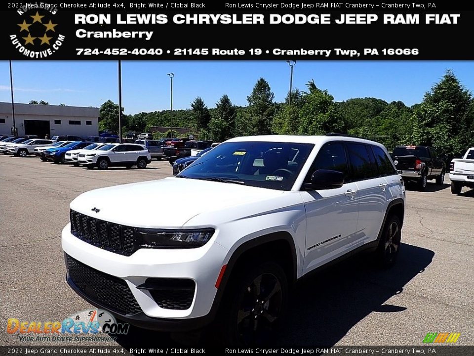 2022 Jeep Grand Cherokee Altitude 4x4 Bright White / Global Black Photo #1