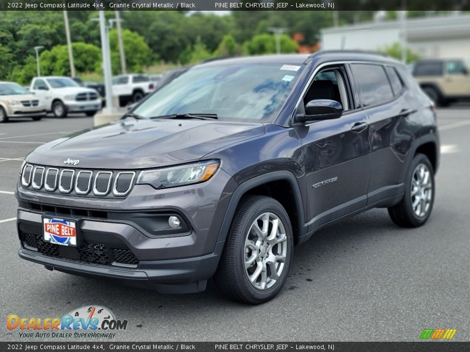 2022 Jeep Compass Latitude 4x4 Granite Crystal Metallic / Black Photo #1