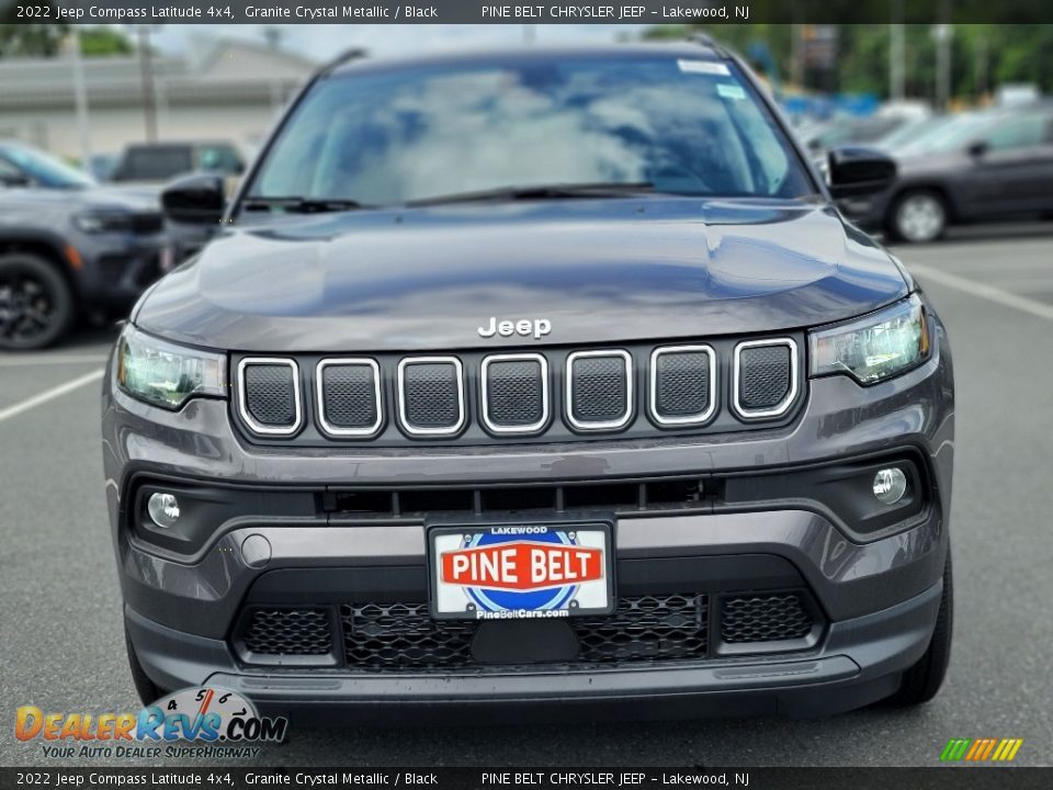 2022 Jeep Compass Latitude 4x4 Granite Crystal Metallic / Black Photo #2