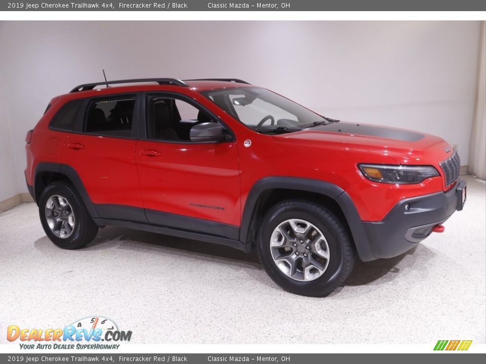 2019 Jeep Cherokee Trailhawk 4x4 Firecracker Red / Black Photo #1