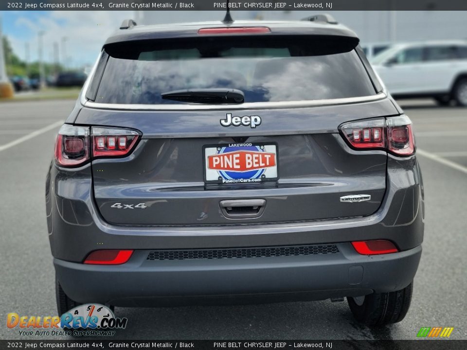 2022 Jeep Compass Latitude 4x4 Granite Crystal Metallic / Black Photo #5