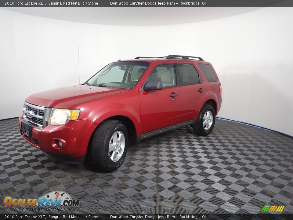 2010 Ford Escape XLT Sangria Red Metallic / Stone Photo #4