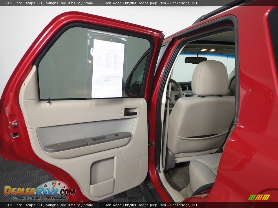 2010 Ford Escape XLT Sangria Red Metallic / Stone Photo #24