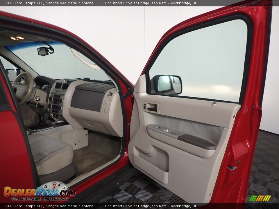 2010 Ford Escape XLT Sangria Red Metallic / Stone Photo #27