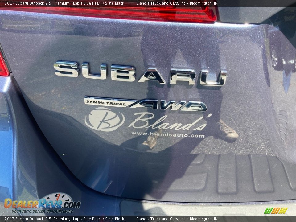2017 Subaru Outback 2.5i Premium Lapis Blue Pearl / Slate Black Photo #32