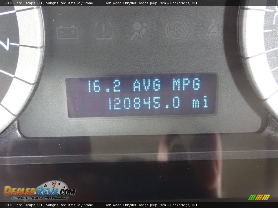 2010 Ford Escape XLT Sangria Red Metallic / Stone Photo #32